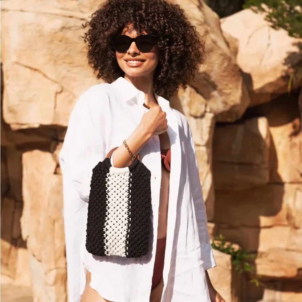 Laude the Label - Gabby Mini Macrame Bag - NWT - Picture 2 of 4